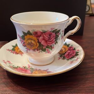 Queen Anne Bone China Teacup and saucer